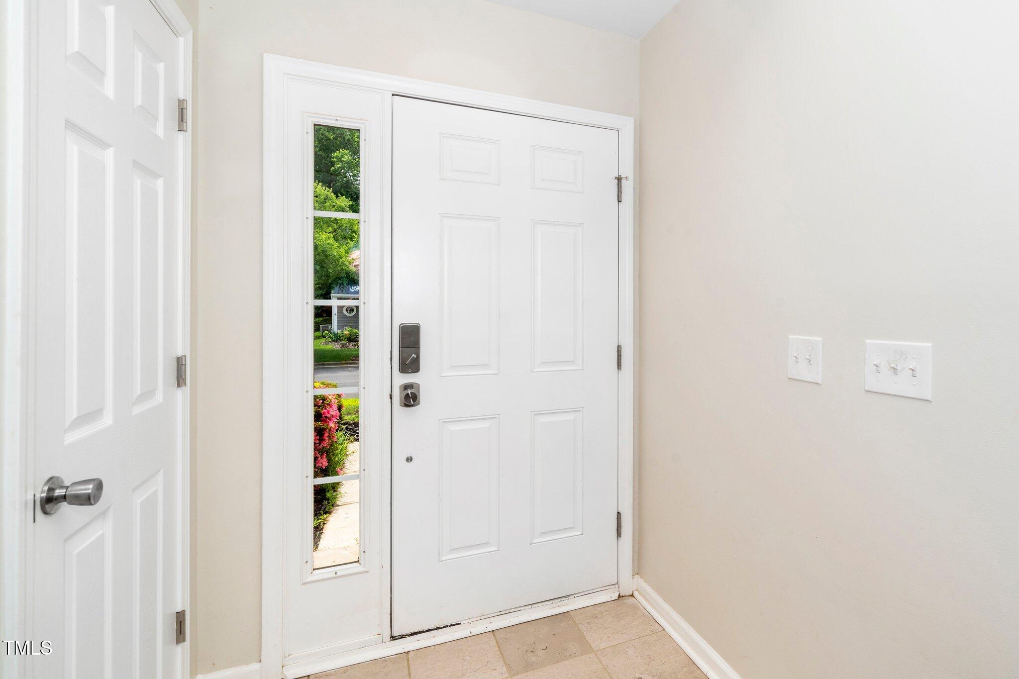 248 Inkster Cove Raleigh, NC 27603 - Photo 5 of 32