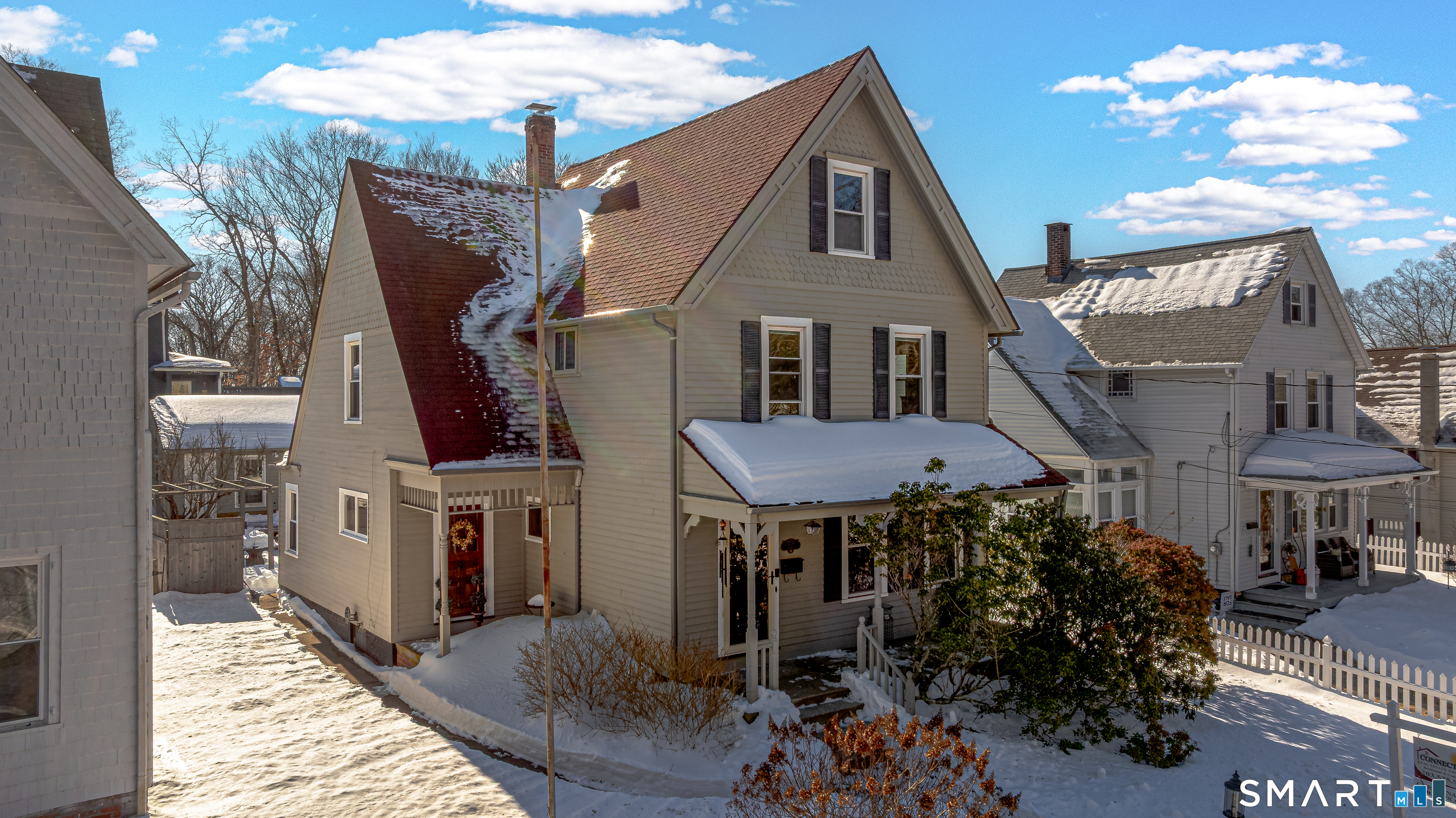 227 Rockwell Street Norwich, CT 06360 - Photo 2 of 40