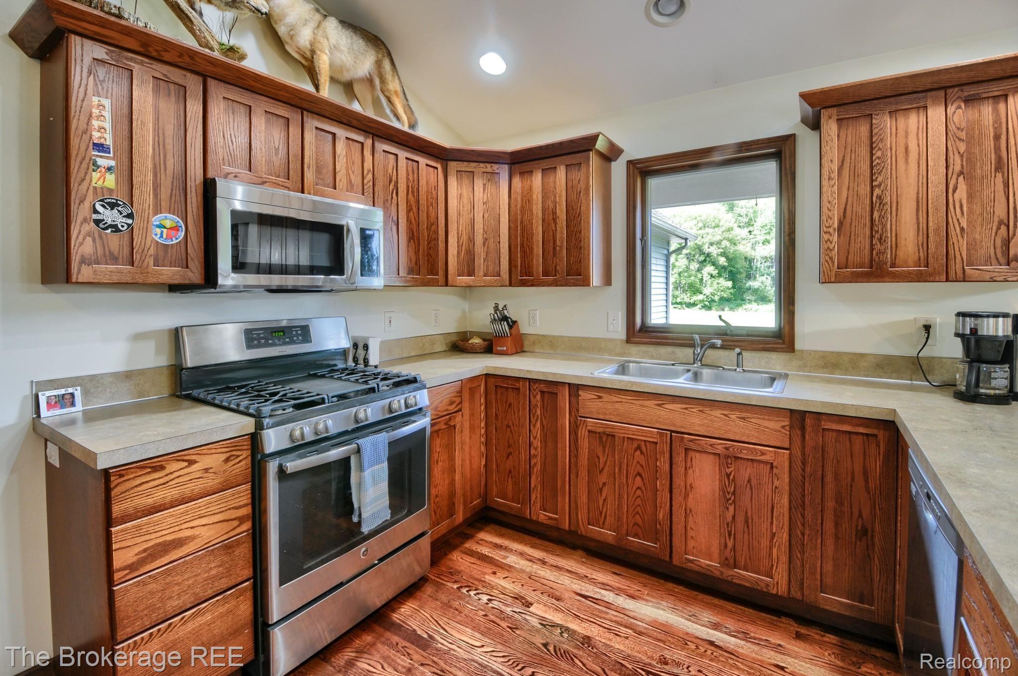 3277 Levalley Road Columbiaville, MI 48421 - Photo 9 of 44 SD3_5942-HDR(5).jpg