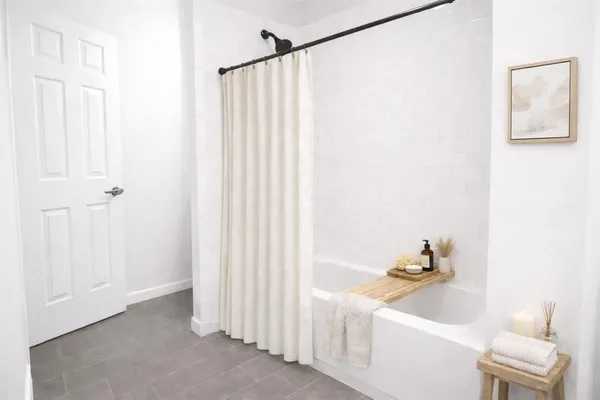 $1,499 | 9600 Royal Lane, Unit 202, Dallas, TX 75243