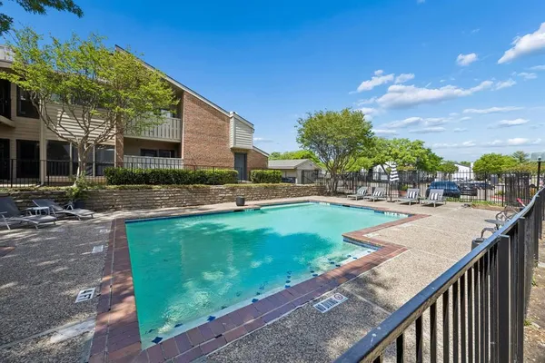 $1,499 | 9600 Royal Lane, Unit 202, Dallas, TX 75243
