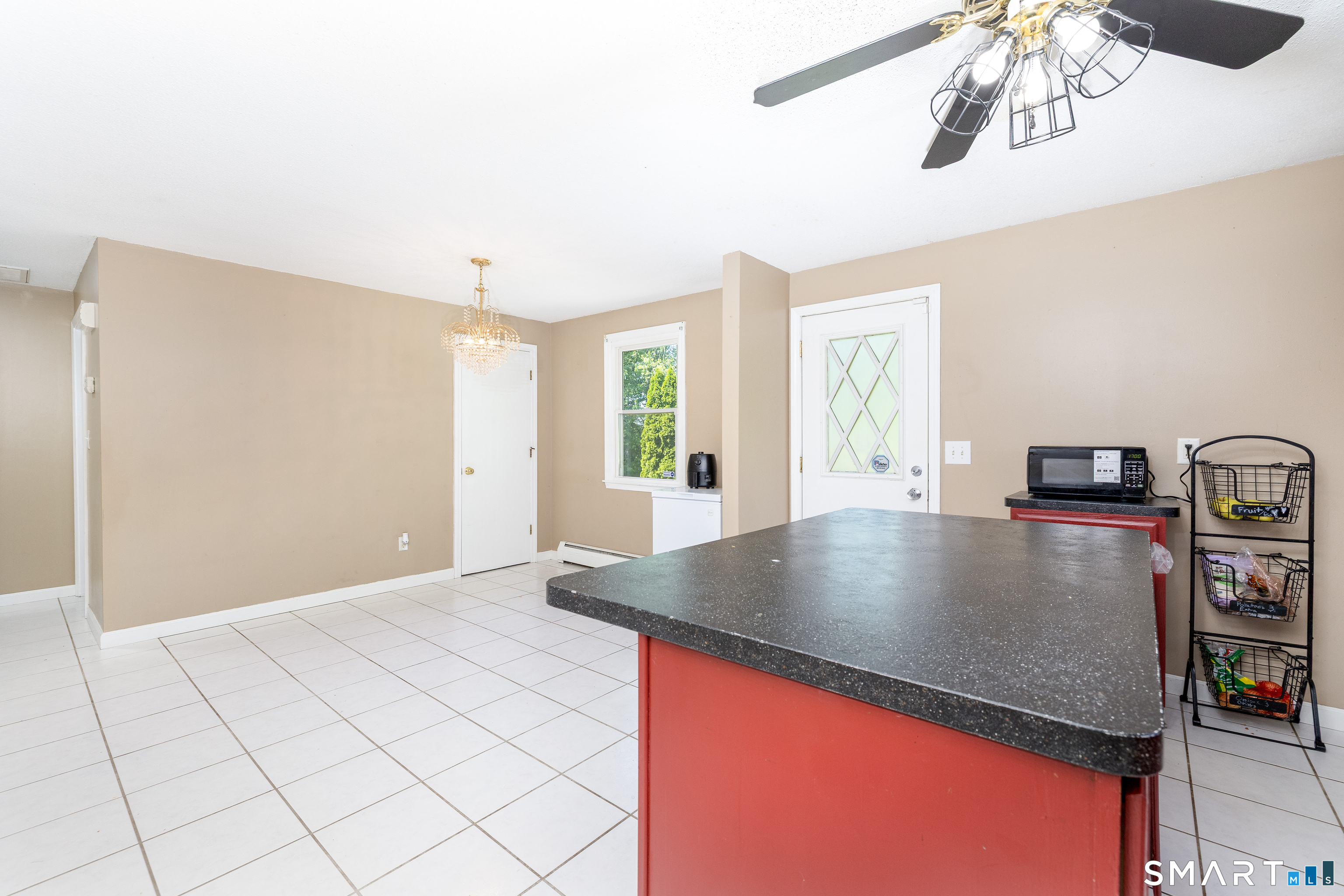118 Norton Street Waterbury, CT 06708 - Photo 8 of 36