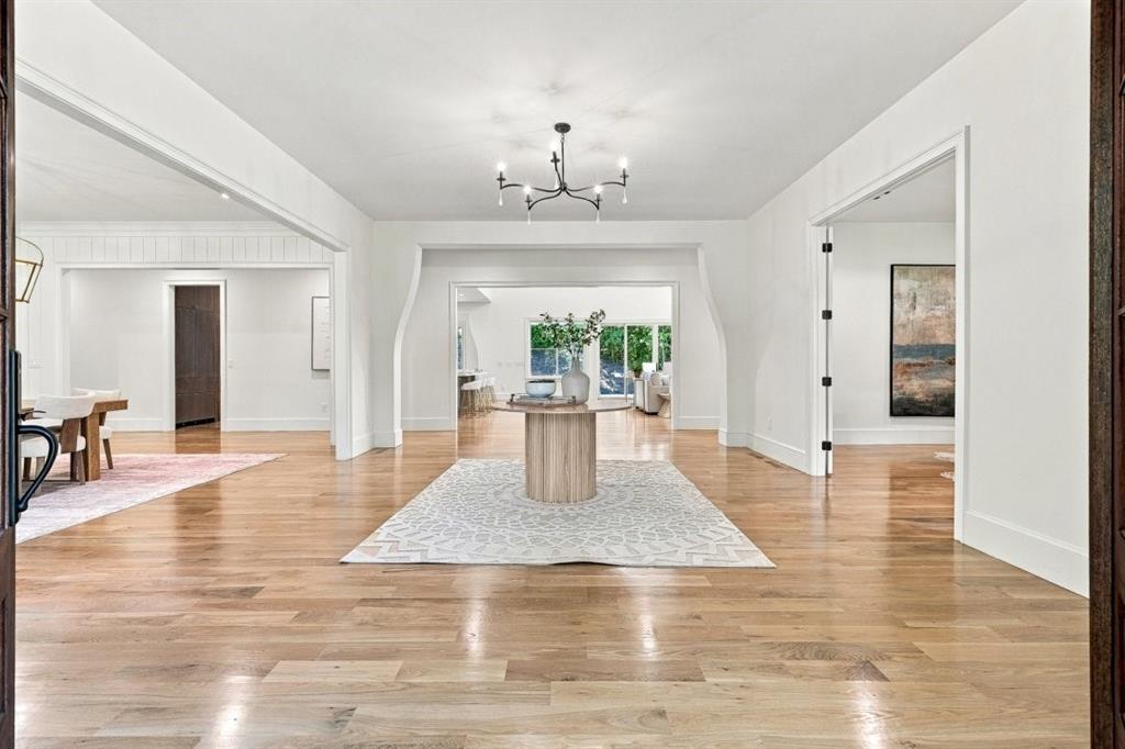 350 Lum Crowe Road Roswell, GA 30075 - Photo 3 of 99 Gallery Image 3