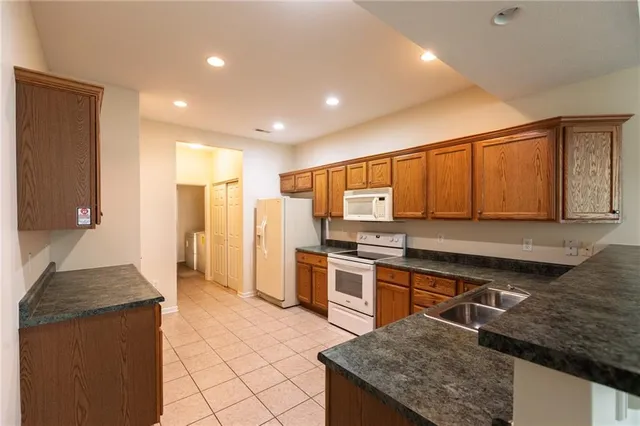 $399,999 | 1153 Cobblestone Lane, Valencia, PA 16059