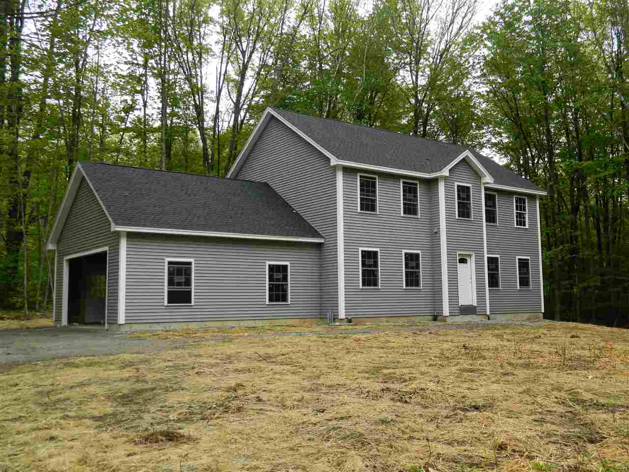 338 Shaw Road Northfield, NH 03276 - Photo 2 of 27