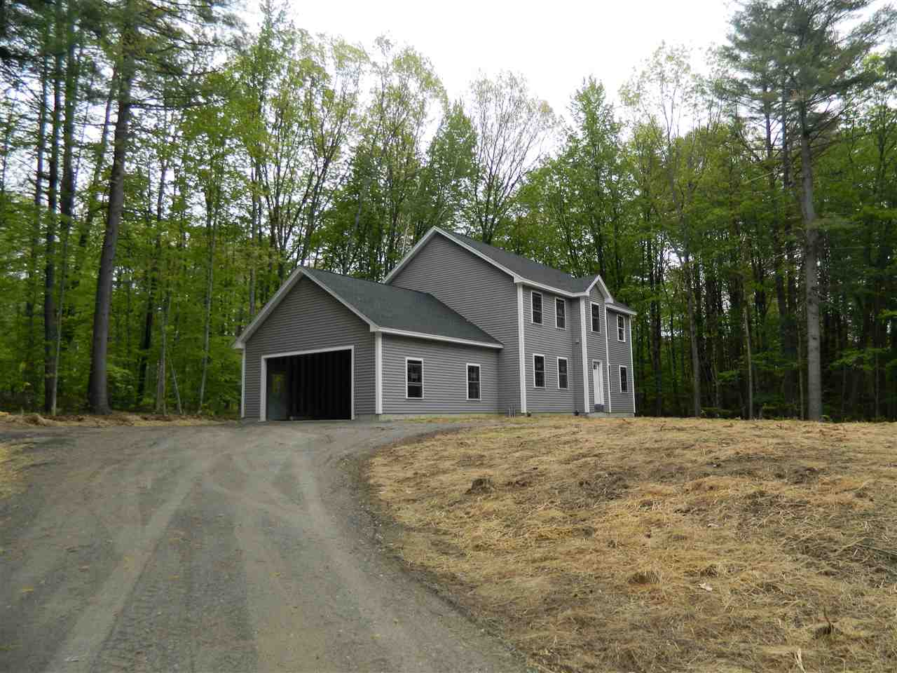 338 Shaw Road Northfield, NH 03276 - Photo 3 of 27