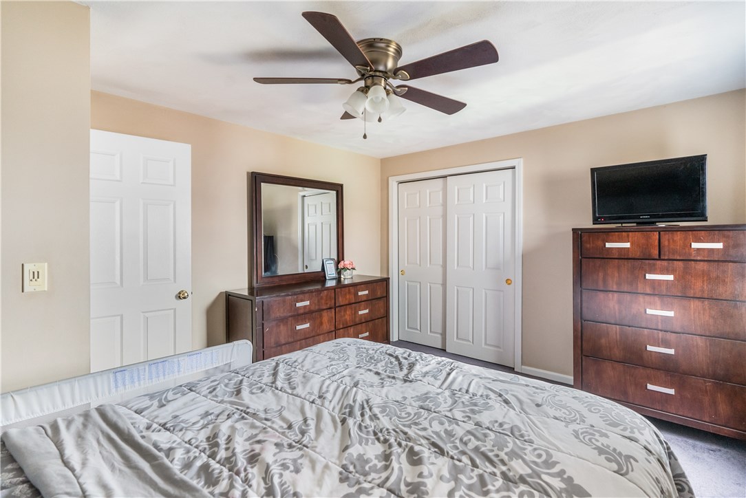105 Rome Avenue Warwick, RI 02886 - Photo 15 of 27 Gallery Image 15