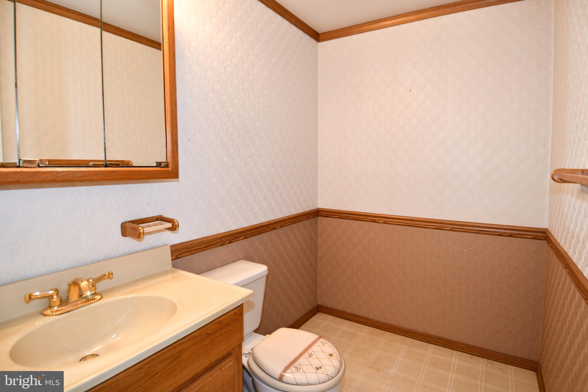 13249 Kurtz Road Woodbridge, VA 22193 - Photo 29 of 35 Lower Level Bathroom