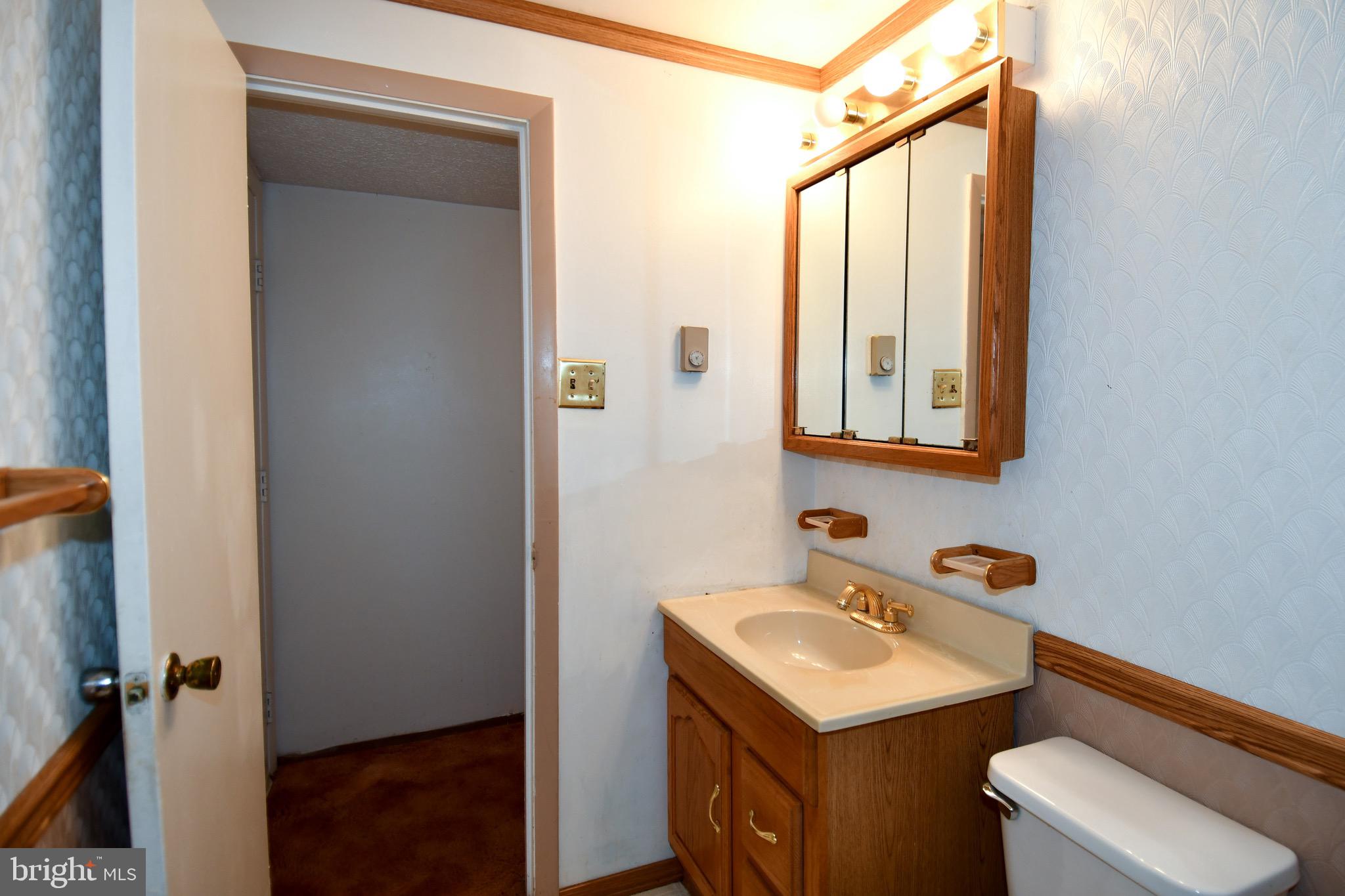 13249 Kurtz Road Woodbridge, VA 22193 - Photo 30 of 35 Lower level Bathroom