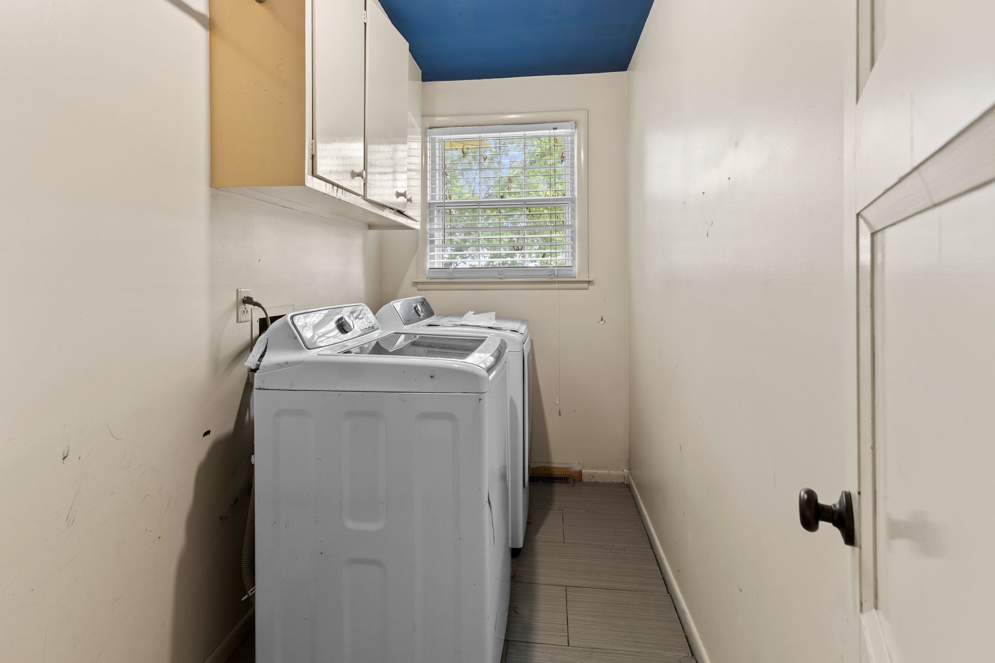 483 Franklin Road Franklin, TN 37069 - Photo 29 of 48 a utility room with dryer and washer