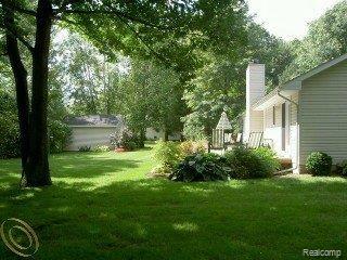 42587 Riggs Road Belleville, MI 48111 - Photo 15 of 18 18.jpg