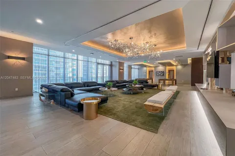 $1,000,000 | 488 Northeast 18th Street, Unit 4900, Miami, FL 33132
