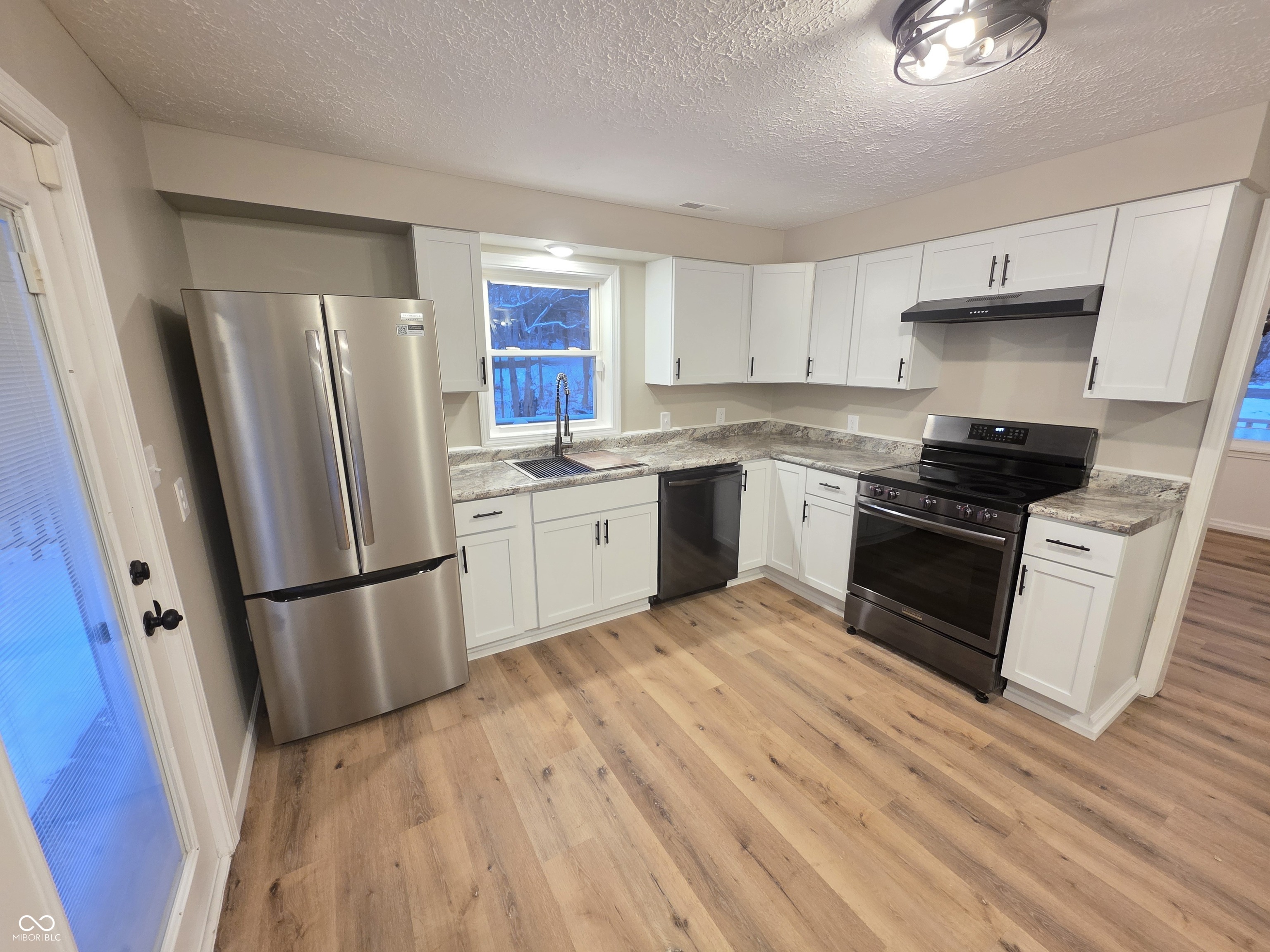 9378 Green Road Trafalgar, IN 46181 - Photo 6 of 30