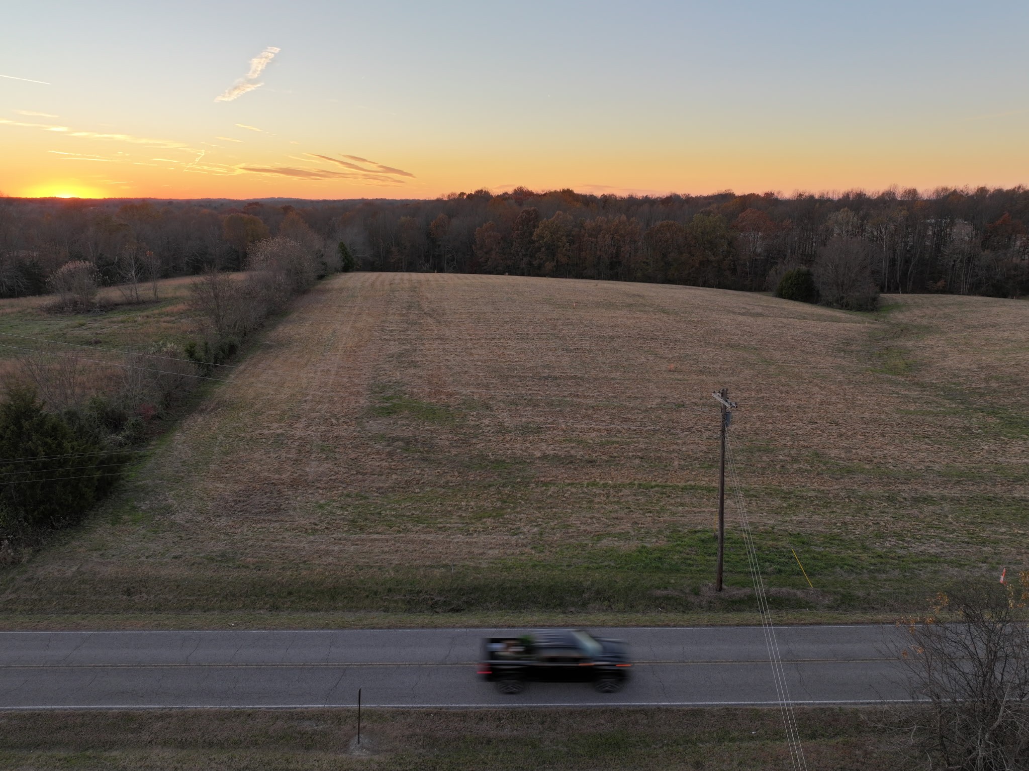0 Pleasant Grove Road Westmoreland, TN 37186 - Photo 2 of 10 a view of a road with a yard