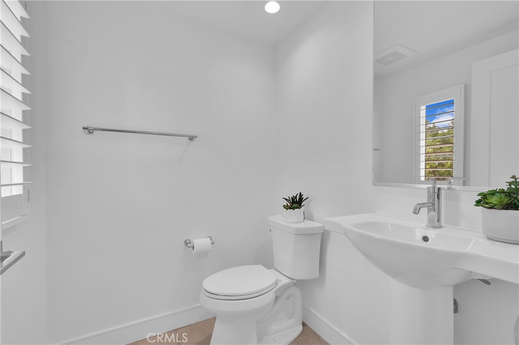 115 Della Irvine, CA 92602 - Photo 21 of 43
