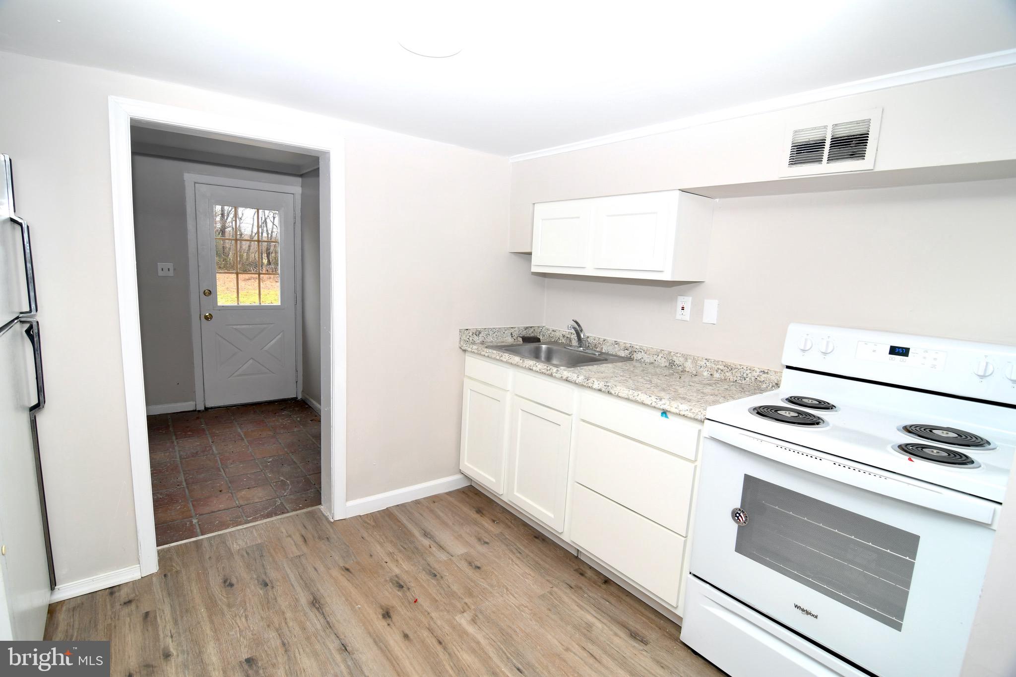 17 Alvine Road Pittsgrove, NJ 08318 - Photo 2 of 32