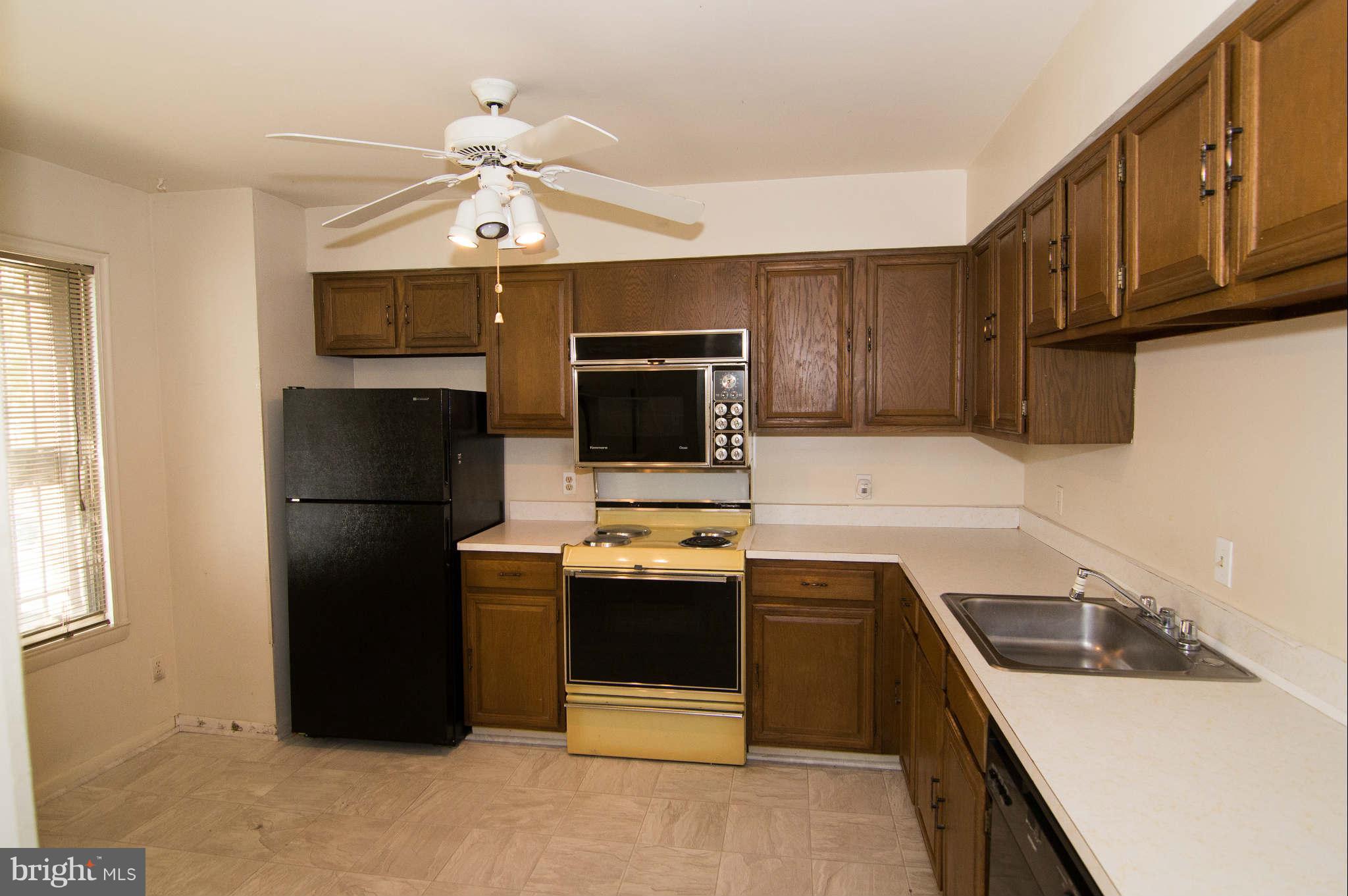 3122 Cherry Road Northeast, Unit 37 Washington, DC 20018 - Photo 7 of 30 Kitchen
