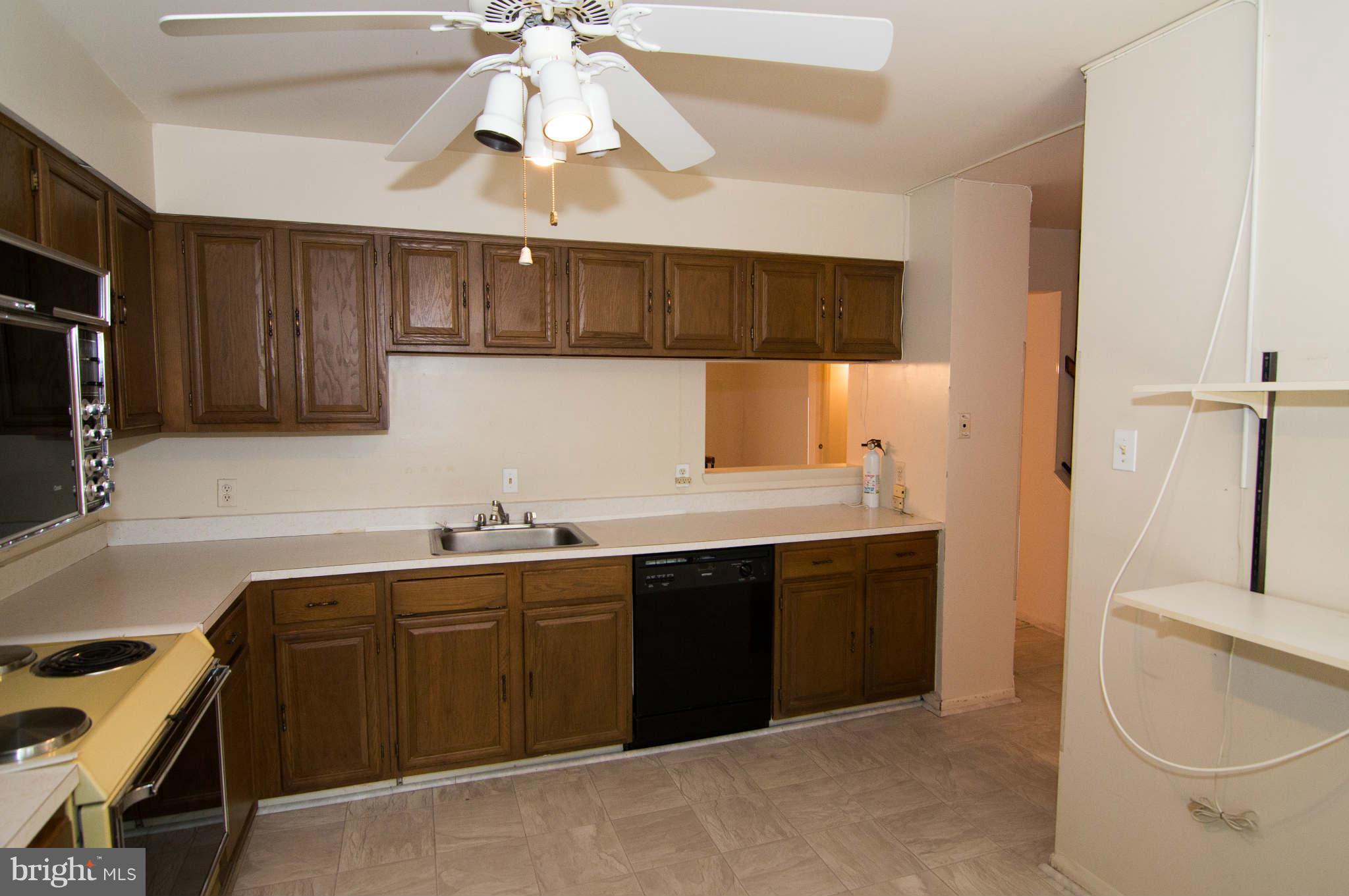3122 Cherry Road Northeast, Unit 37 Washington, DC 20018 - Photo 9 of 30 Kitchen