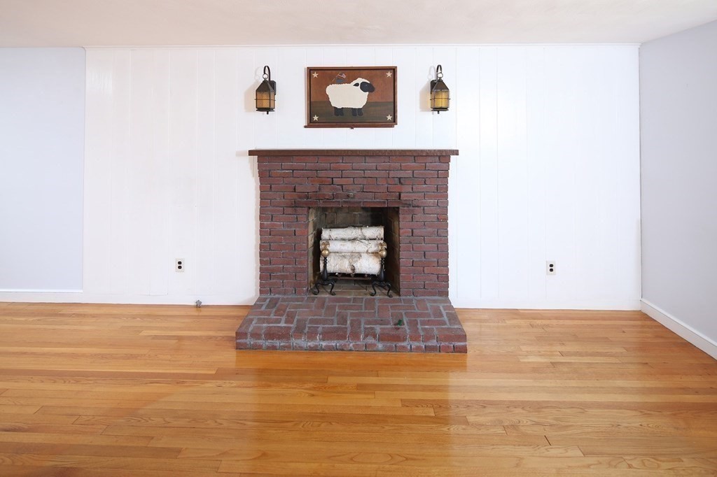 21 Virginia Circle Randolph, MA 02368 - Photo 18 of 40