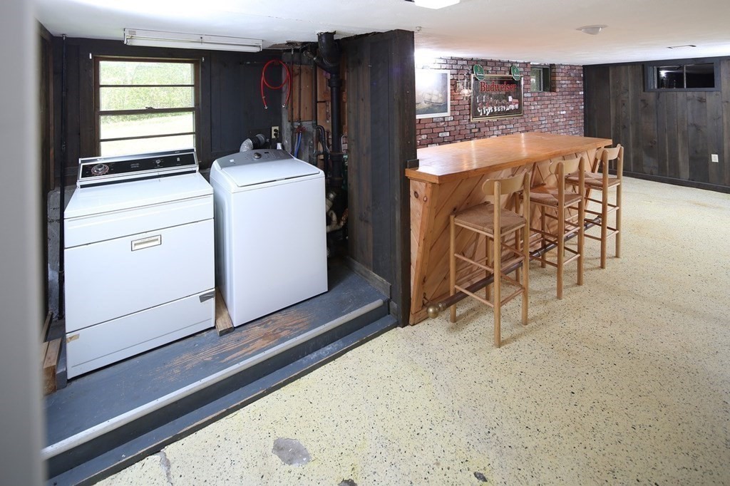 21 Virginia Circle Randolph, MA 02368 - Photo 32 of 40