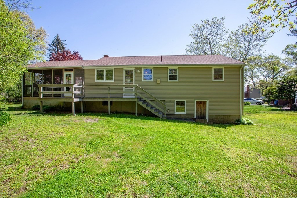 21 Virginia Circle Randolph, MA 02368 - Photo 38 of 40