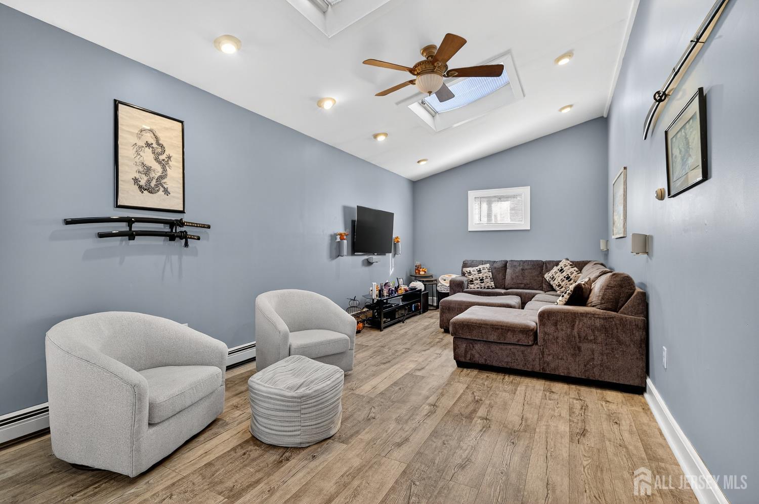 529 Dunellen Avenue Dunellen, NJ 08812 - Photo 18 of 33