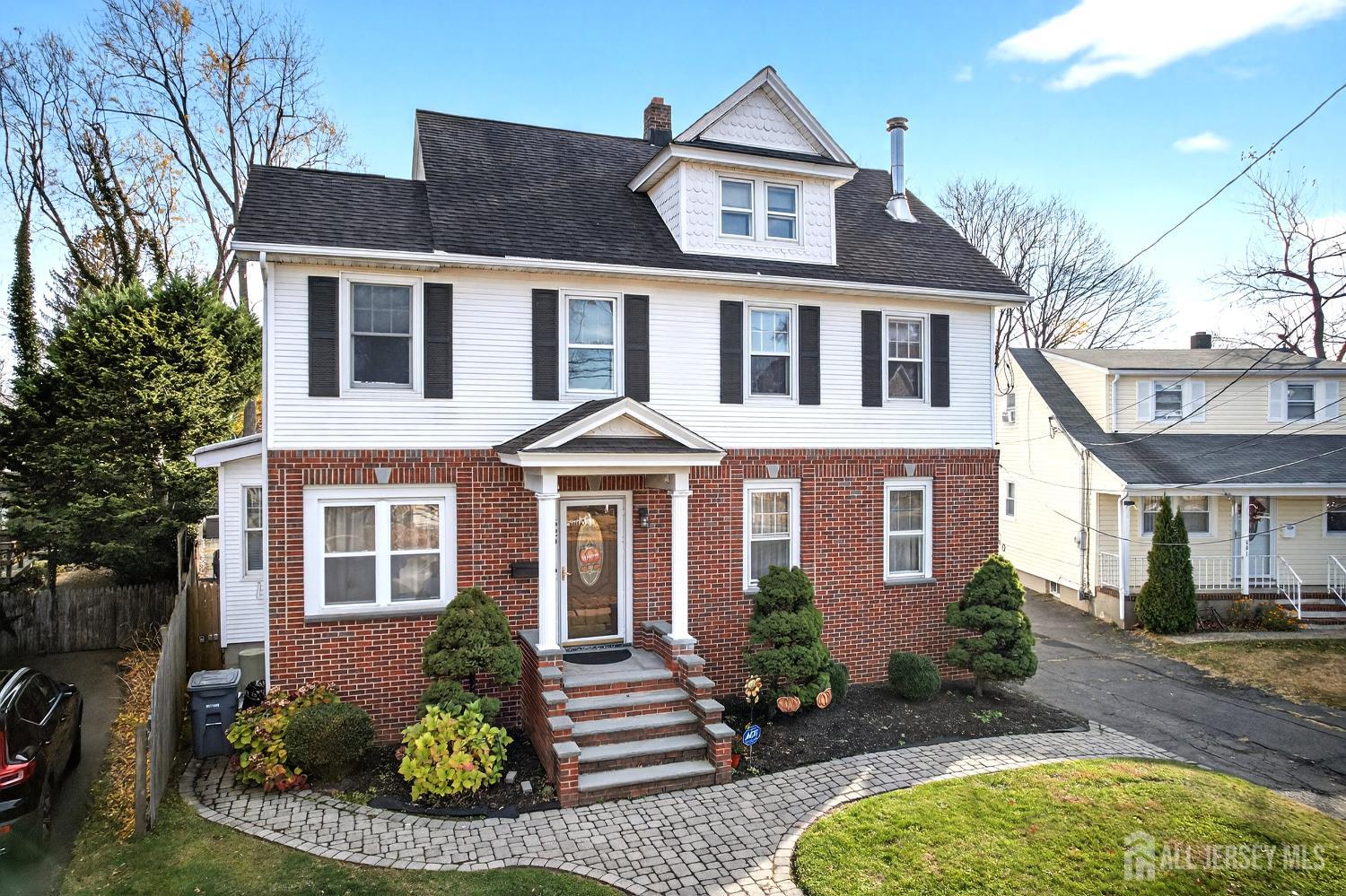 529 Dunellen Avenue Dunellen, NJ 08812 - Photo 4 of 33