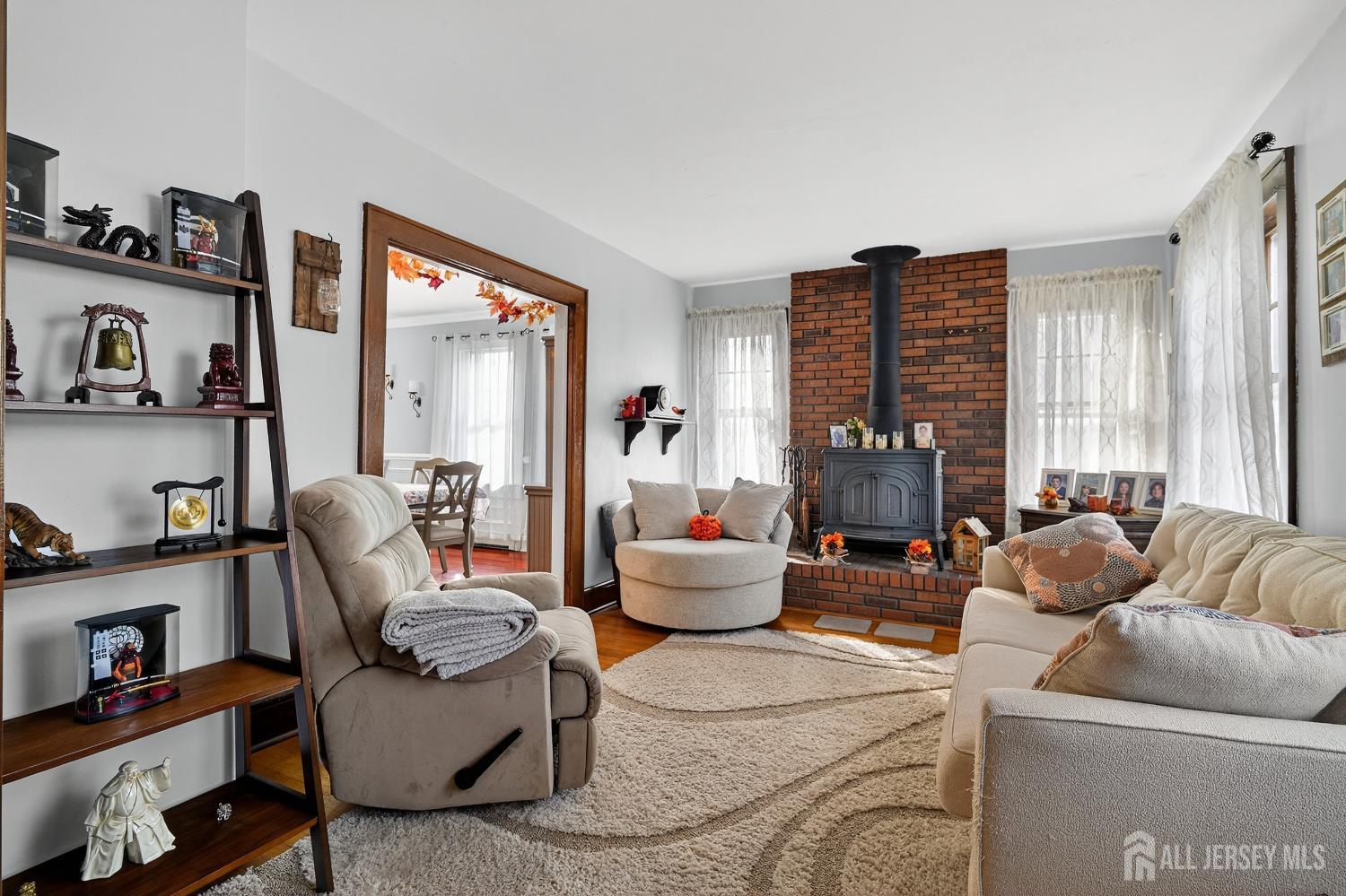 529 Dunellen Avenue Dunellen, NJ 08812 - Photo 7 of 33