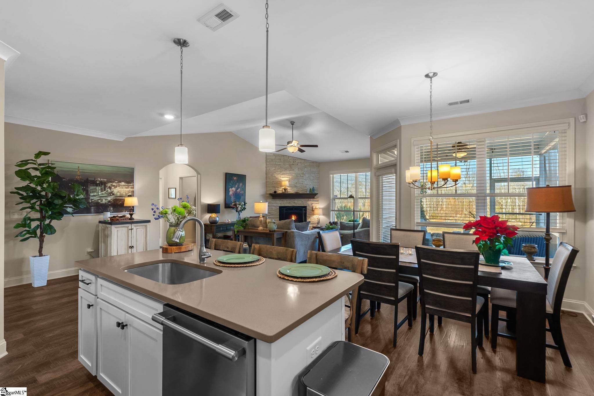 249 Foxbank Circle Greer, SC 29651 - Photo 5 of 44