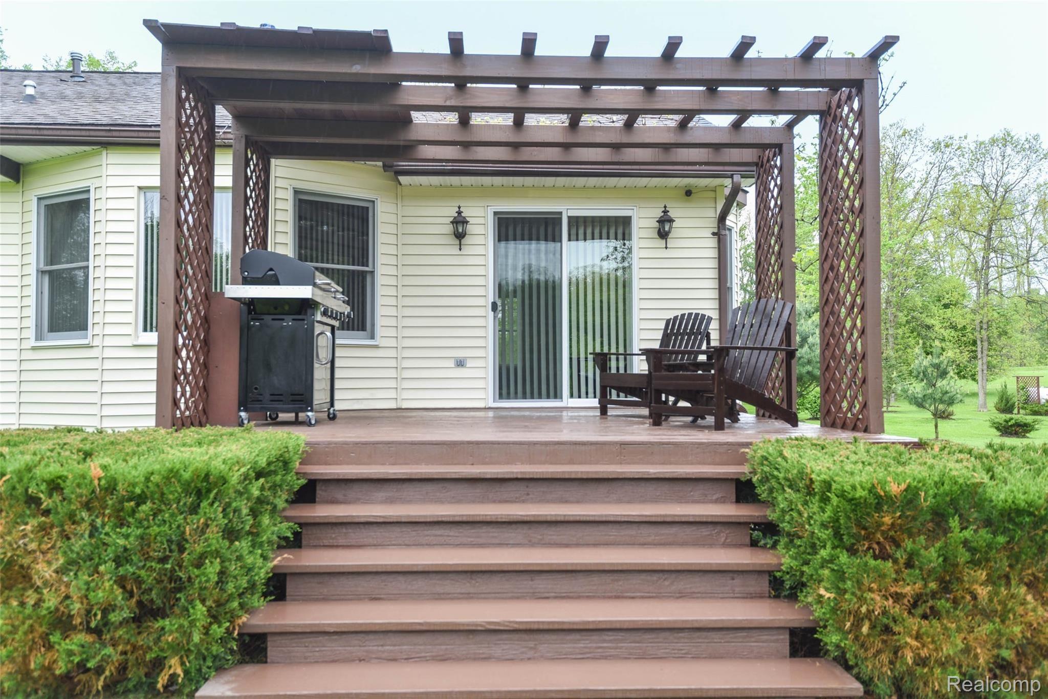 5520 Lowe Road Fowlerville, MI 48836 - Photo 12 of 86 5520-W-Lowe-Rd-48 Outside.jpg