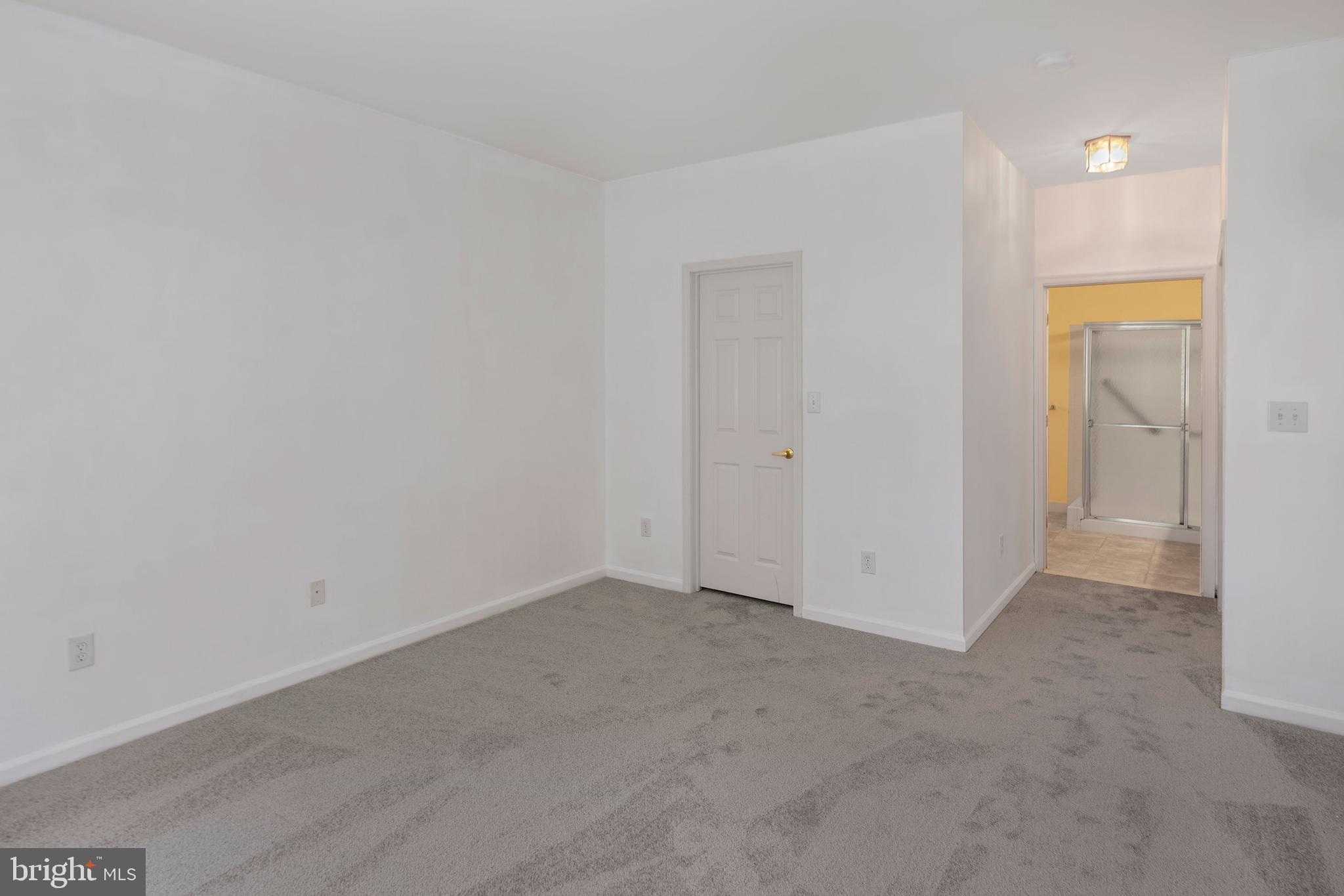 9 Foster Road Pennington, NJ 08534 - Photo 11 of 23