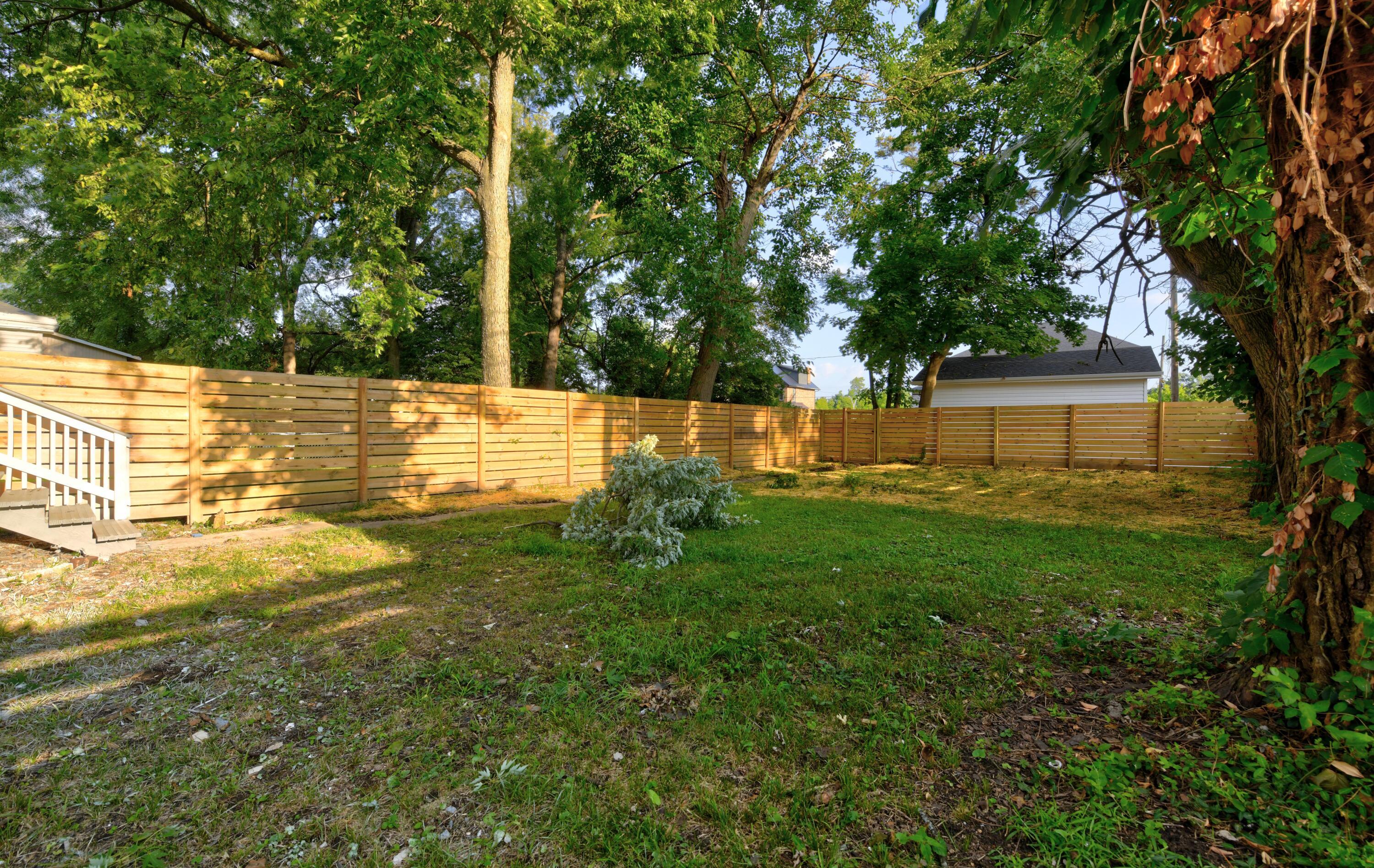1275 East Fulton Street Columbus, OH 43205 - Photo 34 of 36 Yard (2)
