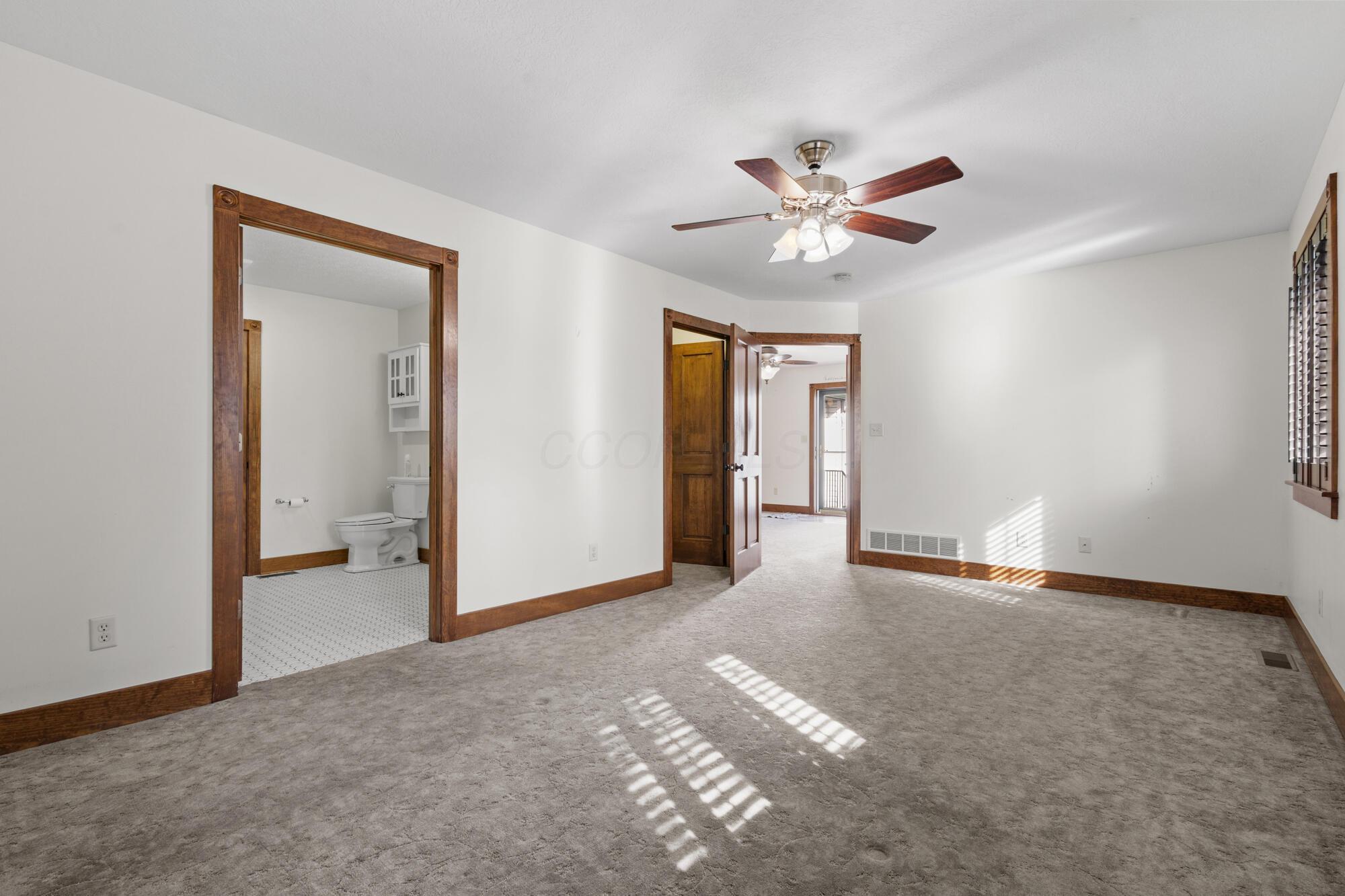 6560 Kilbourne Road Sunbury, OH 43074 - Photo 26 of 64 In-law suite bedroom w/walk-in closet and attached bath