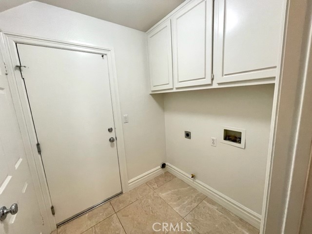 27585 Rosebud Way Laguna Niguel, CA 92677 - Photo 13 of 35 a view of cabinets