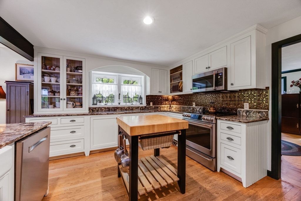 16 Grand Oak Road Sandwich, MA 02644 - Photo 10 of 34 Gallery Image 10