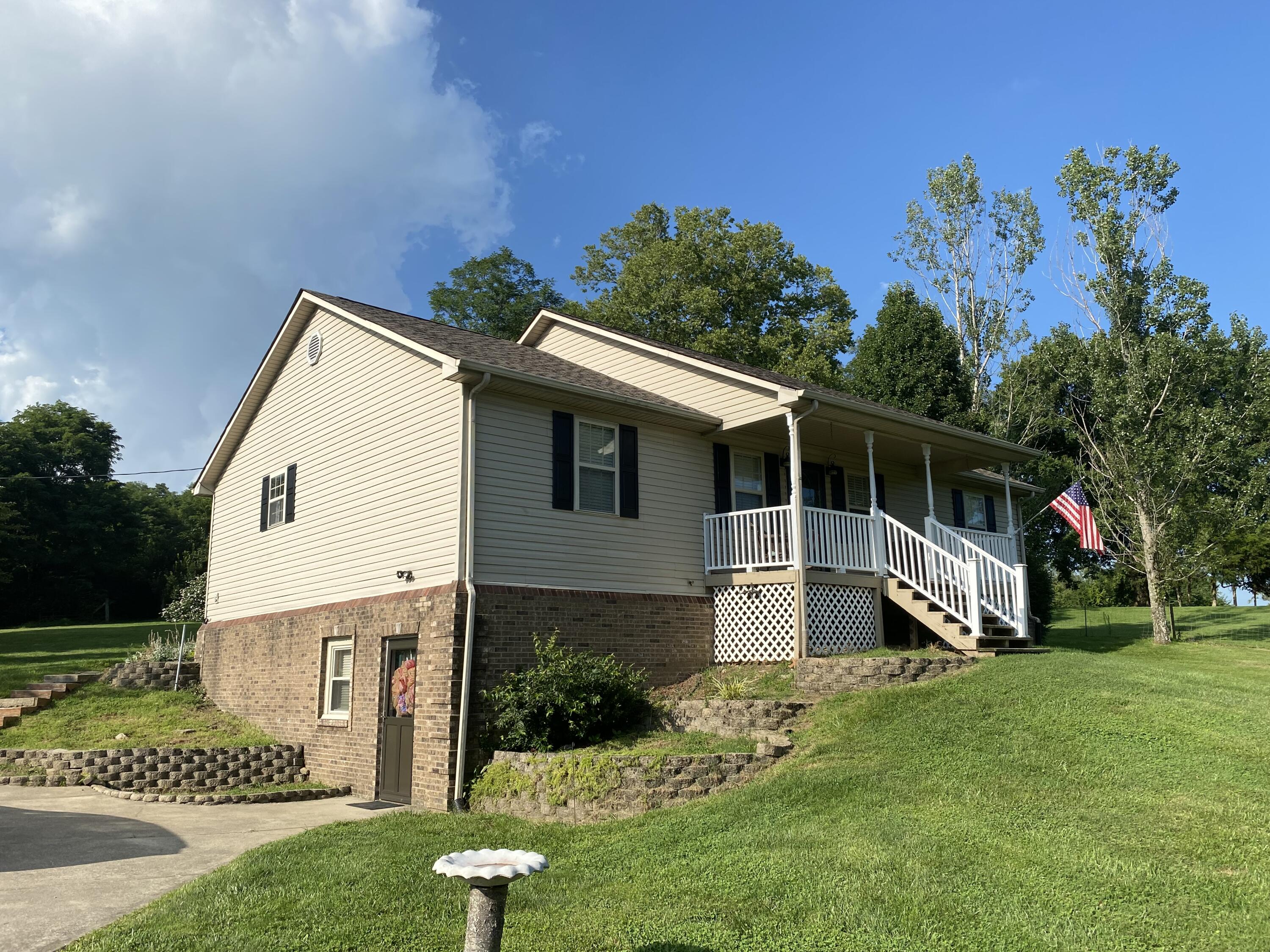 4476 Ecton Road Winchester, KY 40391 - Photo 27 of 35 Side