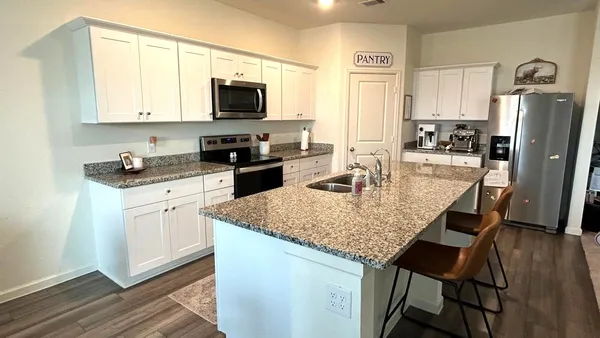 $2,100 | 3992 Fringe Tree Lane, Brookshire, TX 77423