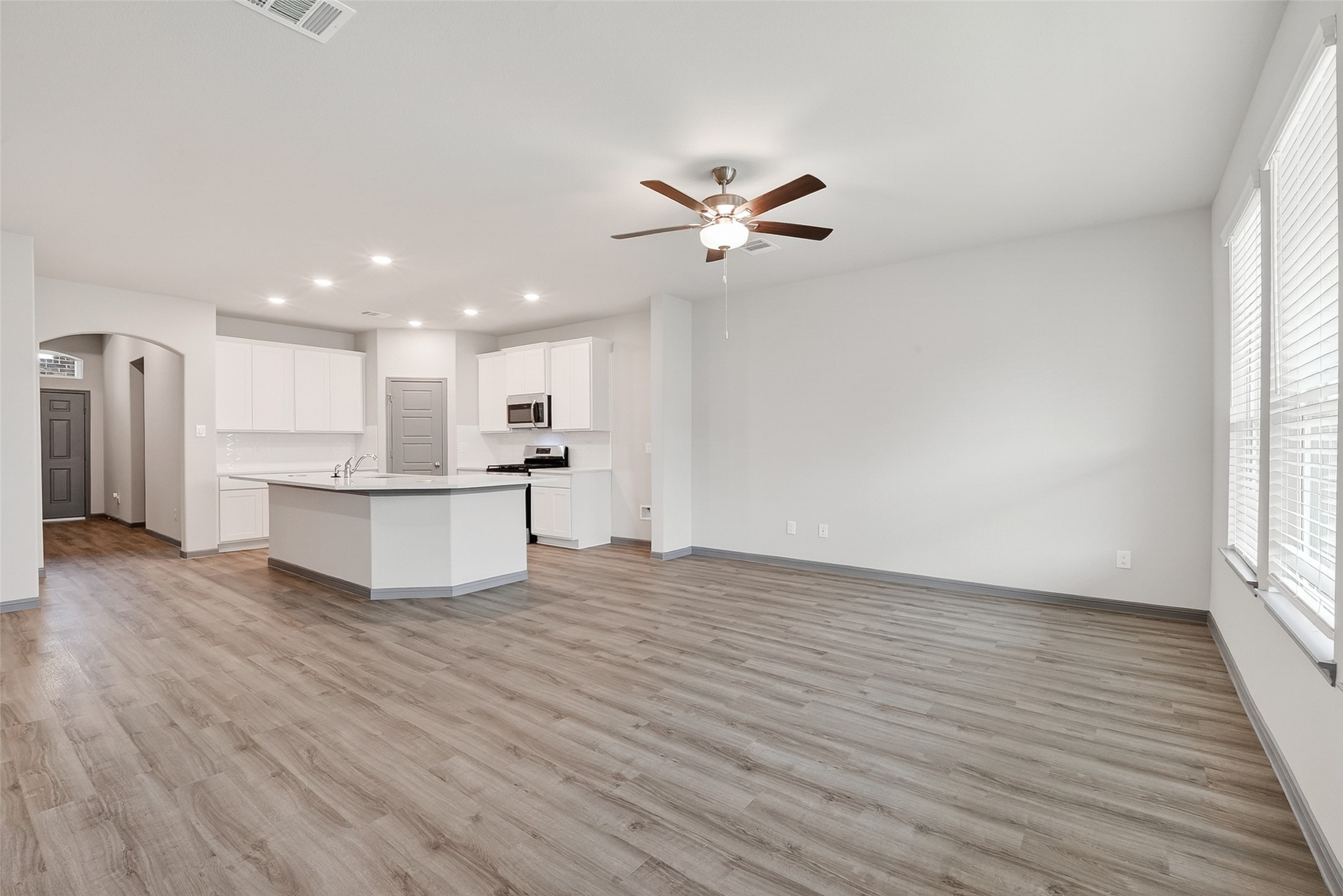 2119 Spring Hollow Drive Baytown, TX 77521 - Photo 17 of 37