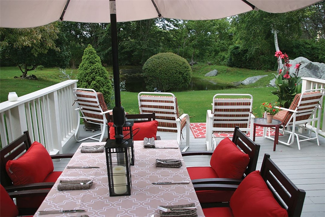 15 Hammersmith Road, Unit 32 Newport, RI 02840 - Photo 6 of 12 Spacious deck for entertaining