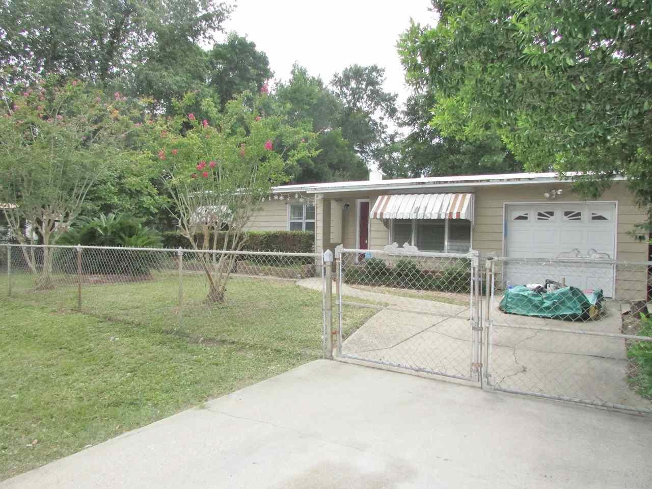 522 Frisco Road Pensacola, FL 32507 - Photo 3 of 36