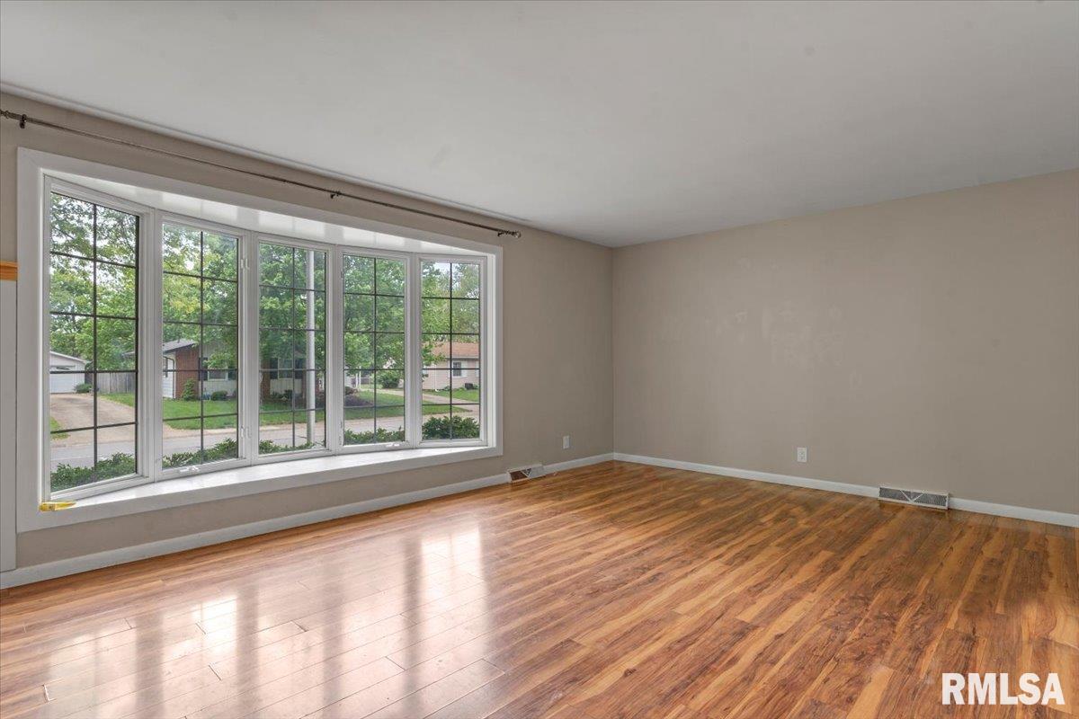 20 Foresters Lane Springfield, IL 62704 - Photo 8 of 35