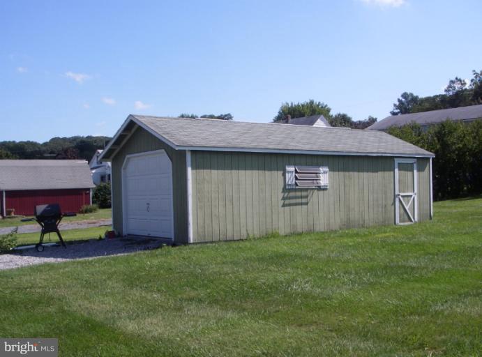 13763 Lower Edgemont Road Waynesboro, PA 17268 - Photo 8 of 10 Exterior (General)