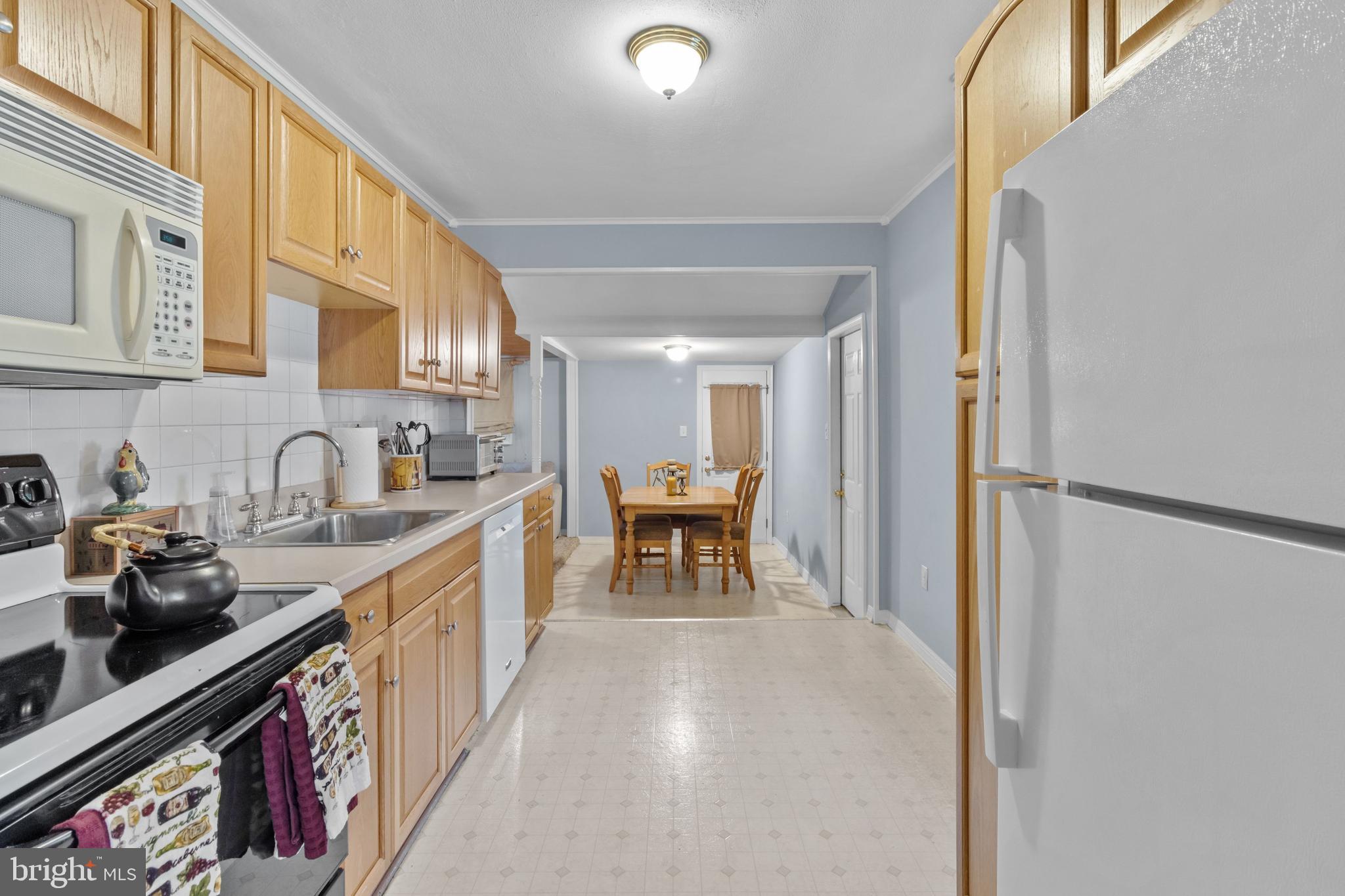 220 Devon Road Fairless Hills, PA 19030 - Photo 17 of 23 Gallery Image 17