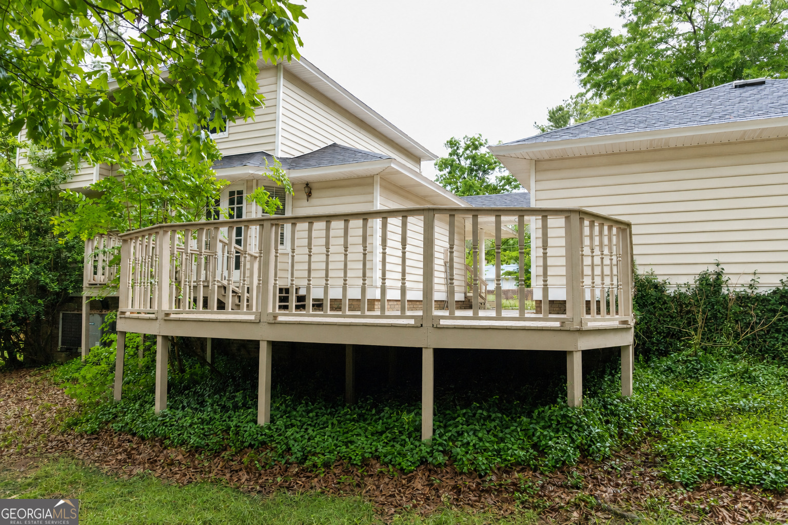 124 David Drive Thomaston, GA 30286 - Photo 40 of 43 a view of a chair and table in backyard