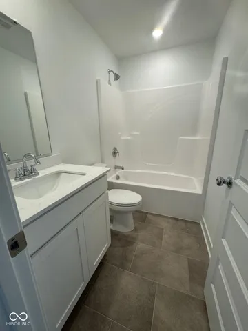 $2,745 | 7581 Fallsworth Drive, Avon, IN 46123