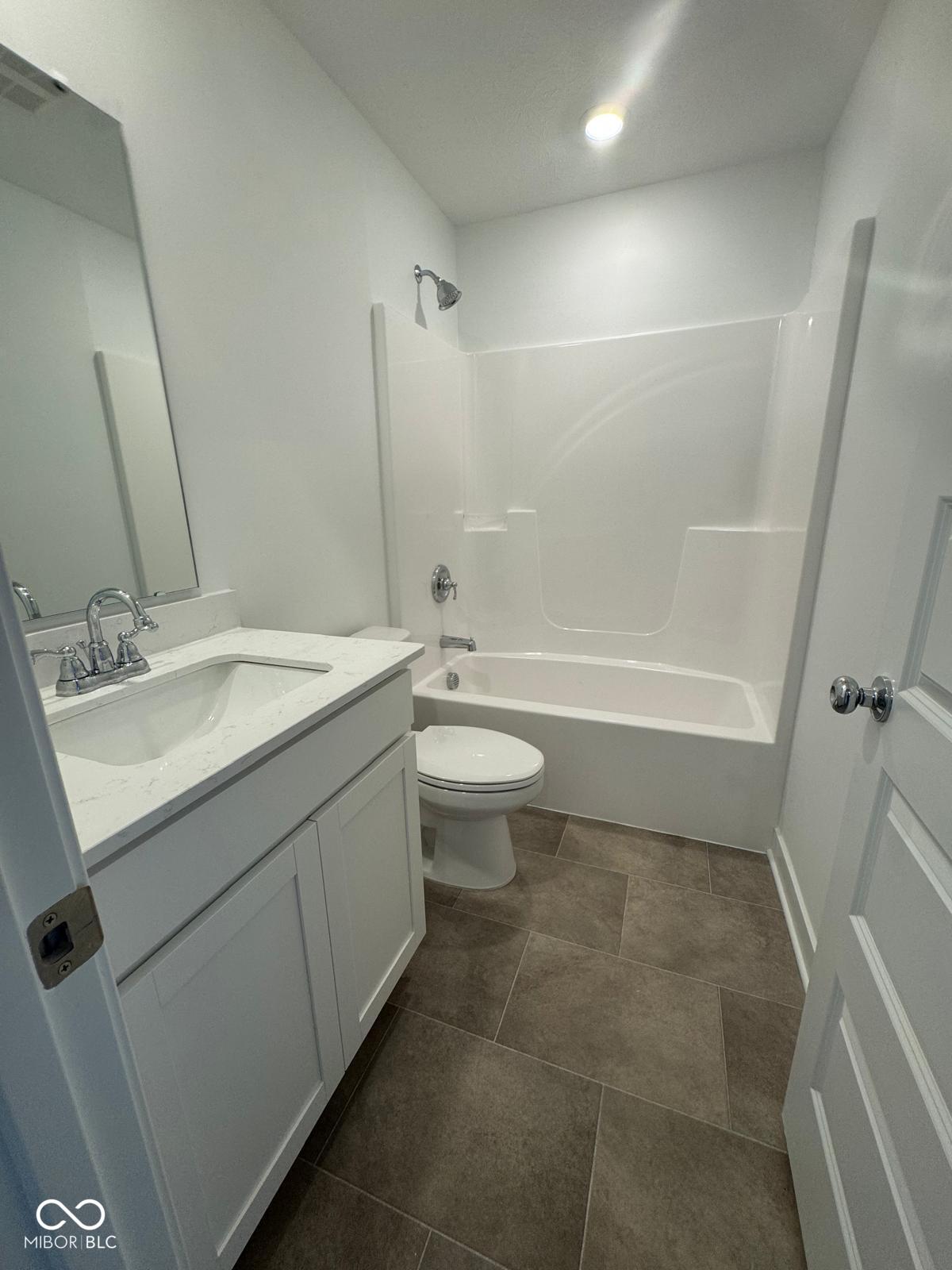 7581 Fallsworth Drive Avon, IN 46123 - Photo 18 of 27