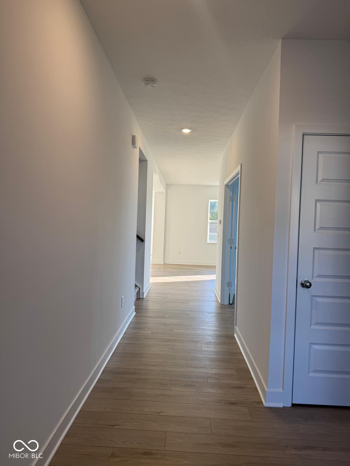 7581 Fallsworth Drive Avon, IN 46123 - Photo 3 of 27