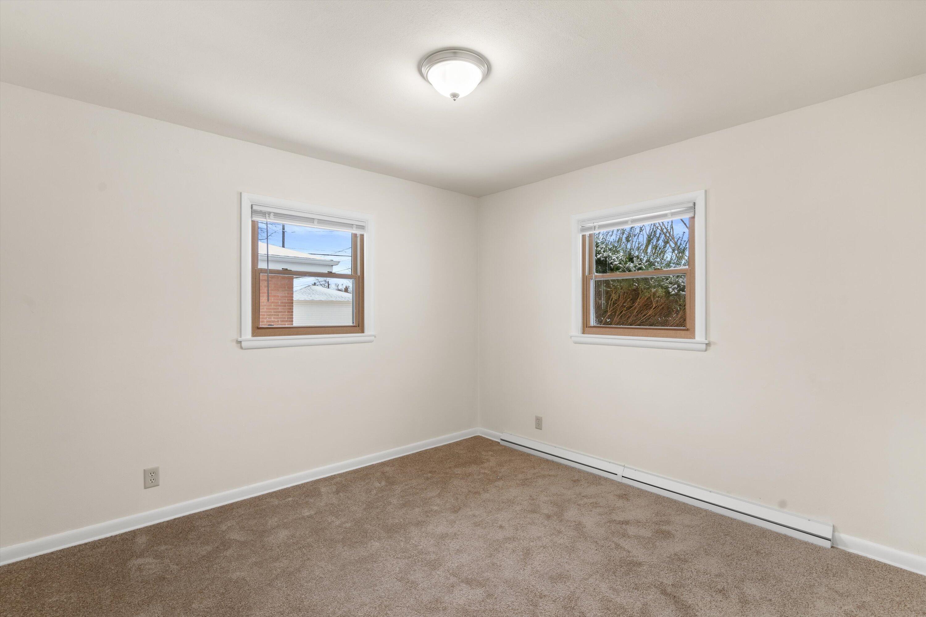 1108 Shorecrest Drive Racine, WI 53402 - Photo 16 of 26 Bedroom 2