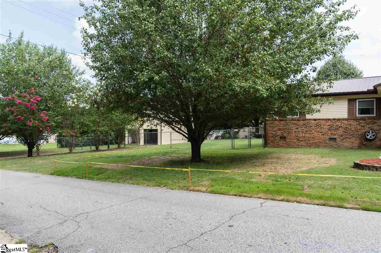 211 State Rd S-42-1161 Pacolet, SC 29372 - Photo 2 of 32