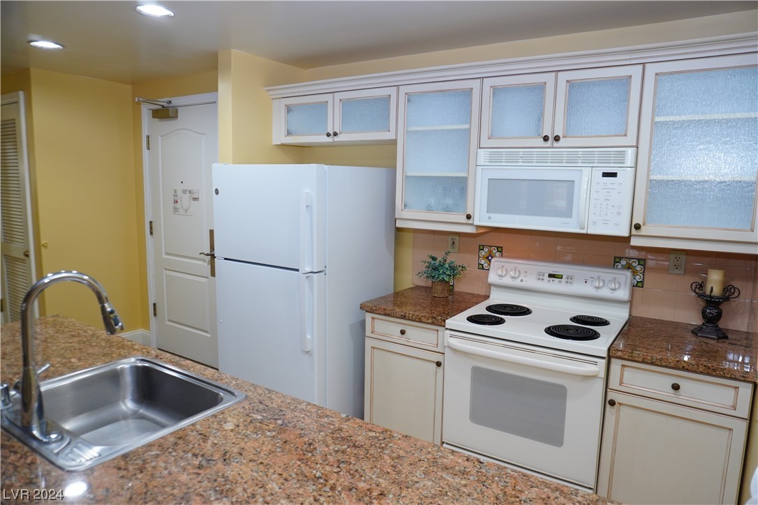 30 Strada Di Villaggio, Unit 323 Henderson, NV 89011 - Photo 4 of 29
